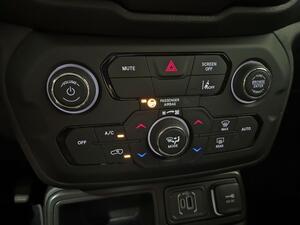Jeep Renegade eHybrid Altitude 1.5 MHEV 130hp Dct Fwd 30