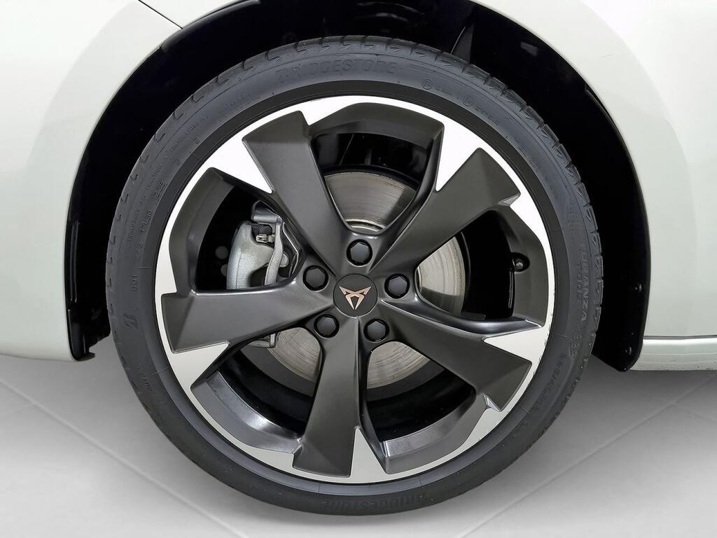 CUPRA León 1.5 TSI e-Hybrid 150W (204CV) DSG Segunda mano