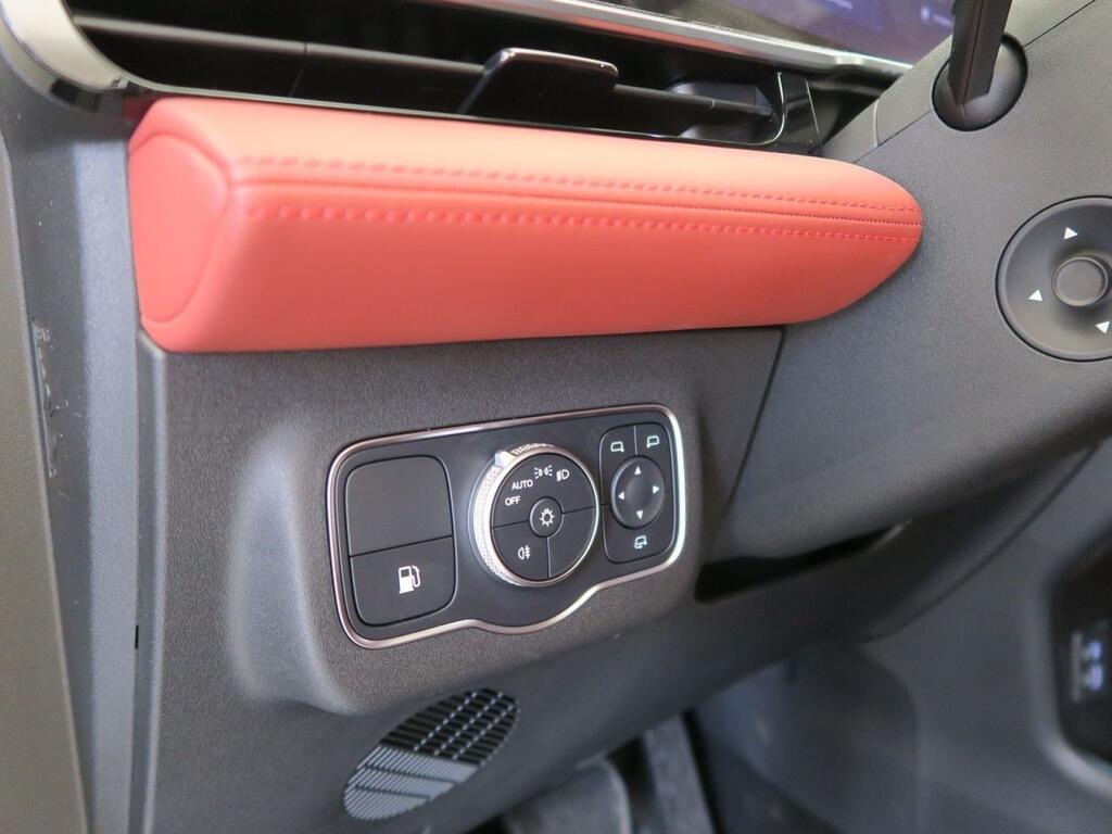 Omoda 9 PREMIUM 1.5 TGDI SHS DHT 537 CV 5P Km0