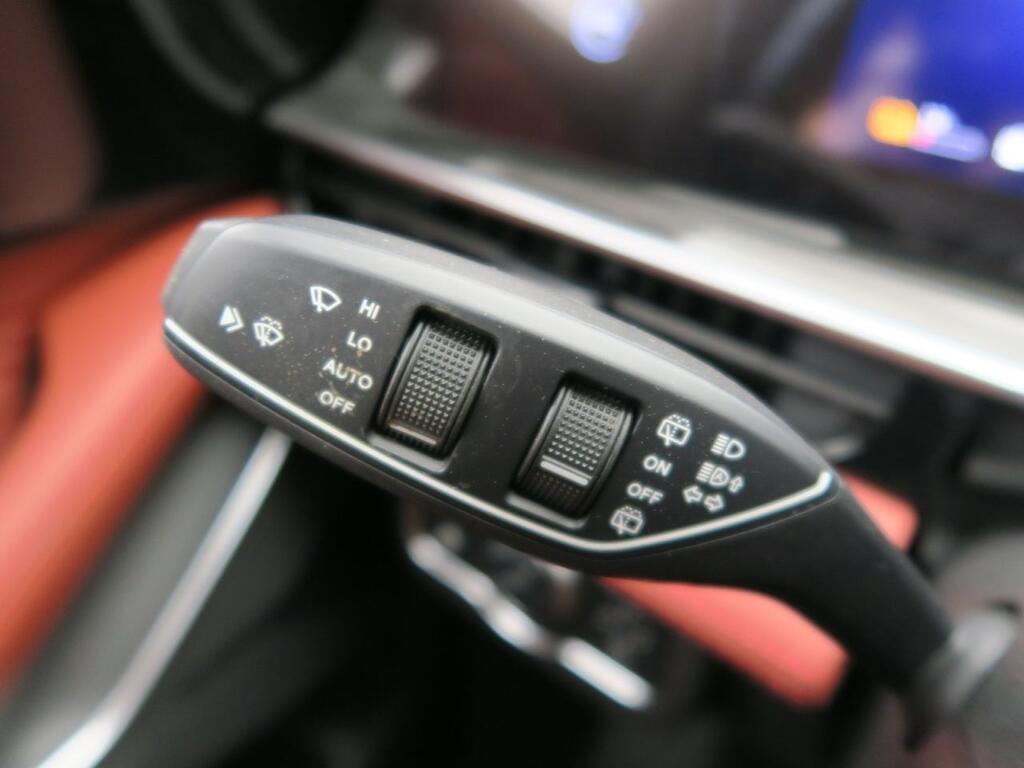Omoda 9 PREMIUM 1.5 TGDI SHS DHT 537 CV 5P Km0