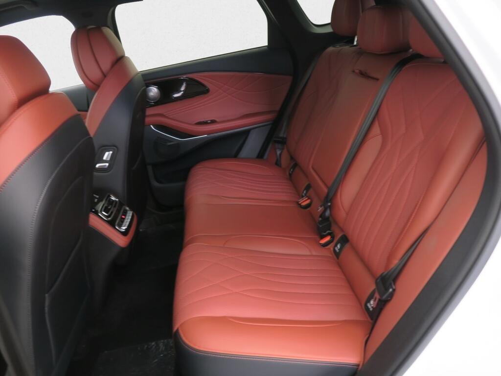 Omoda 9 PREMIUM 1.5 TGDI SHS DHT 537 CV 5P Km0