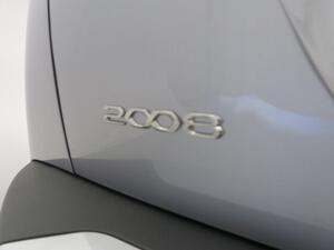Peugeot 2008 Allure Pack Puretech 100 S&S 6 Vel. MAN 17