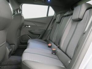 Peugeot 2008 Allure Pack Puretech 100 S&S 6 Vel. MAN 14