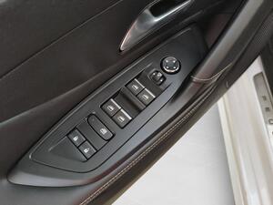 Peugeot 308 SW GT BlueHDi 130 S&S EAT8 12