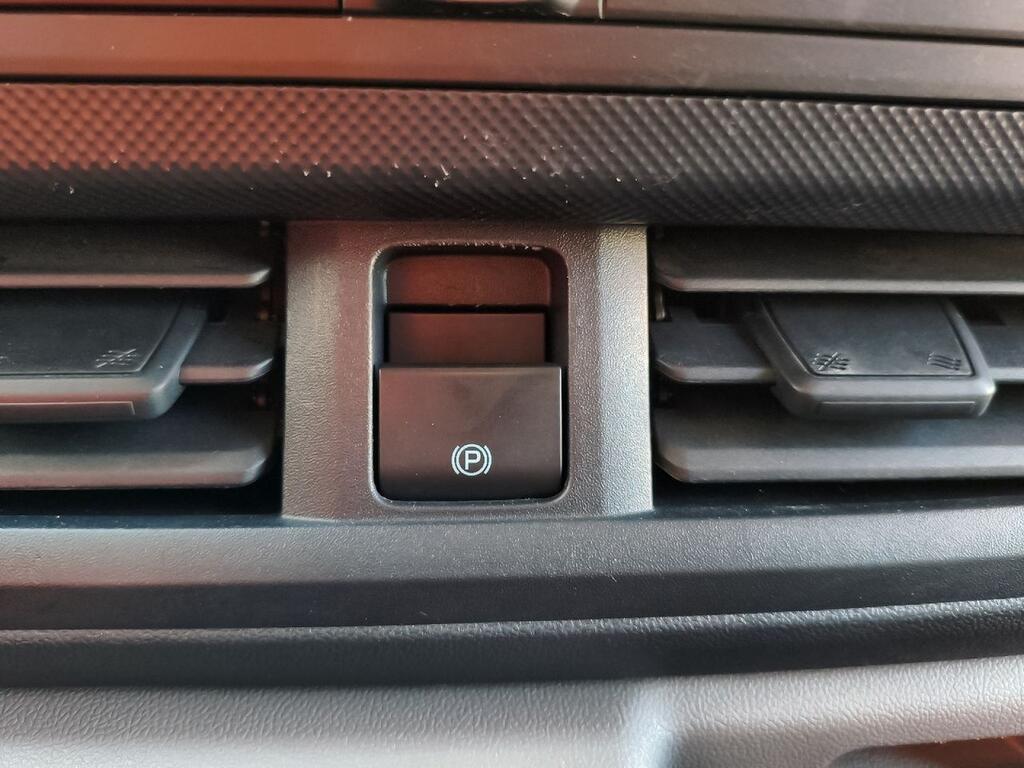 Ford Transit Custom 2.0 ECOBLUE 150CV 320 TREND KOMBI LWB 4P 9 PLAZAS 21