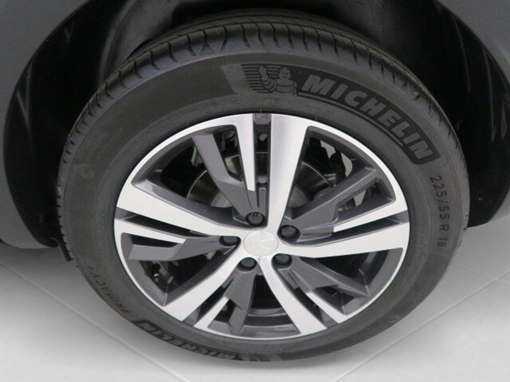 Peugeot 3008 1.2 PureTech 96KW (130CV) S&S Allure Segunda mano