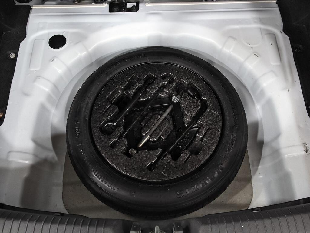 Hyundai i30 1.5 DPI Essence 28
