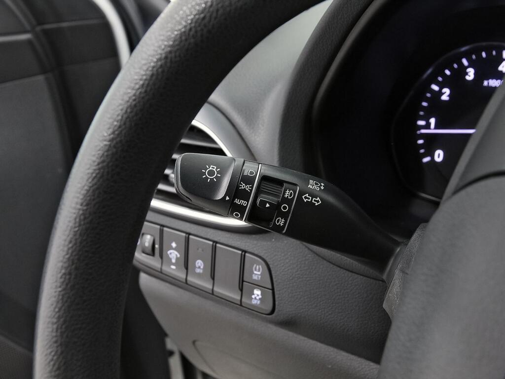 Hyundai i30 1.5 DPI Essence 16