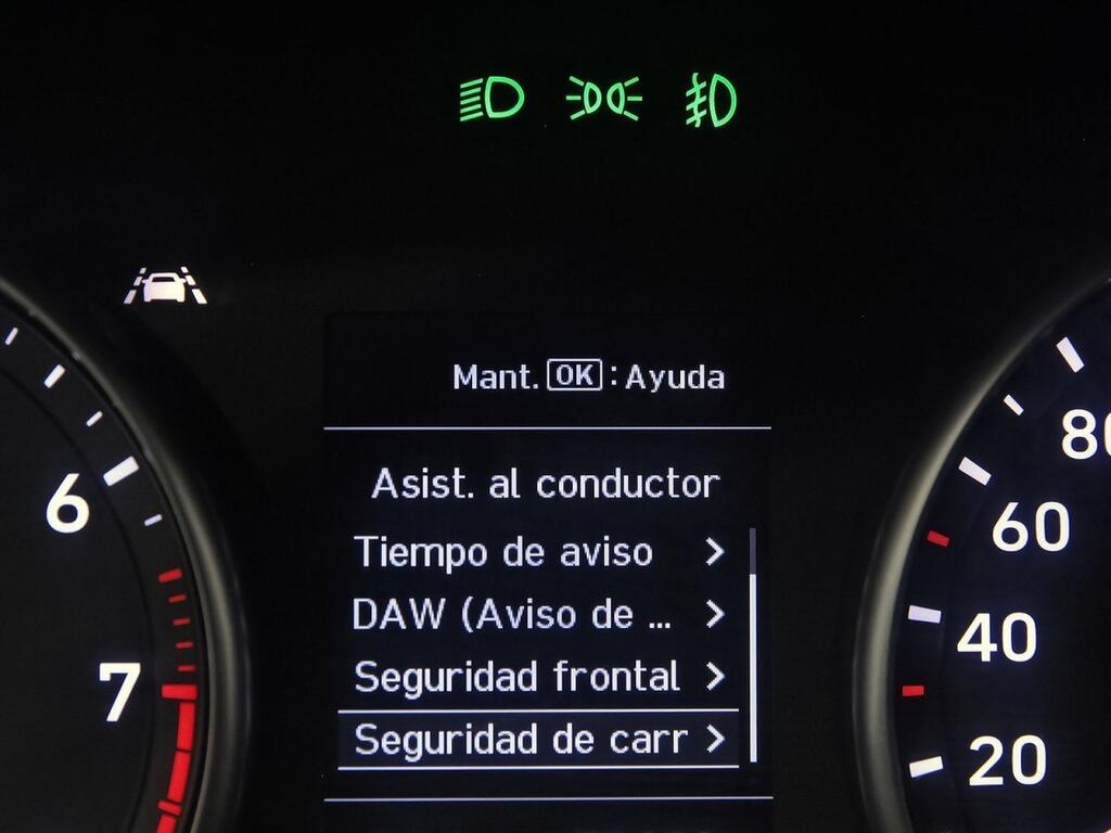 Hyundai i30 1.5 DPI Essence 23
