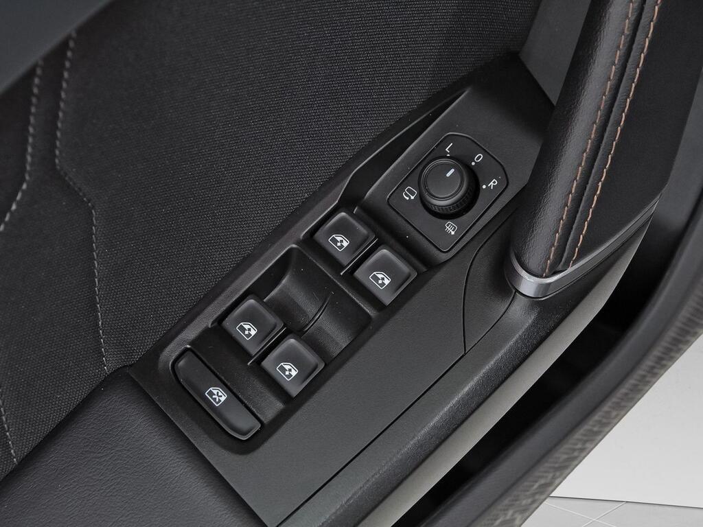 CUPRA León 1.5 eTSI 110kW (150CV) DSG Segunda mano