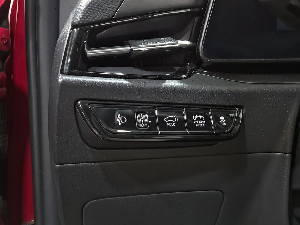 Kia Niro 1.6 GDi HEV 104kW (141CV) Emotion Segunda mano
