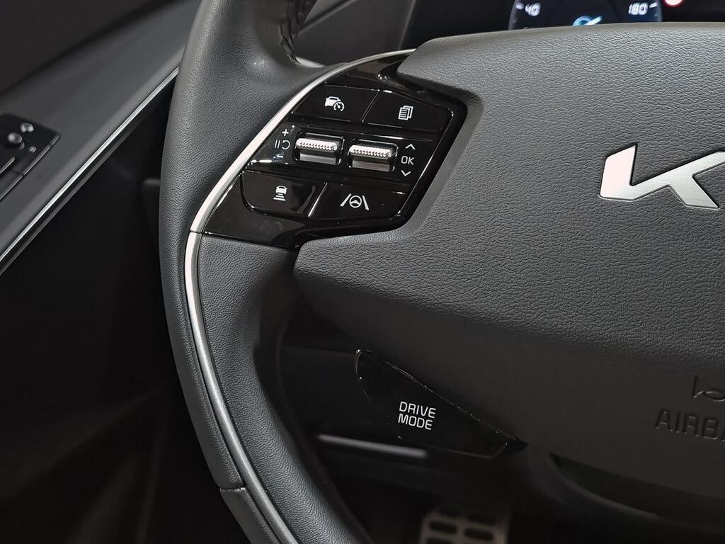 Kia Niro 1.6 GDi HEV 104kW (141CV) Emotion Segunda mano