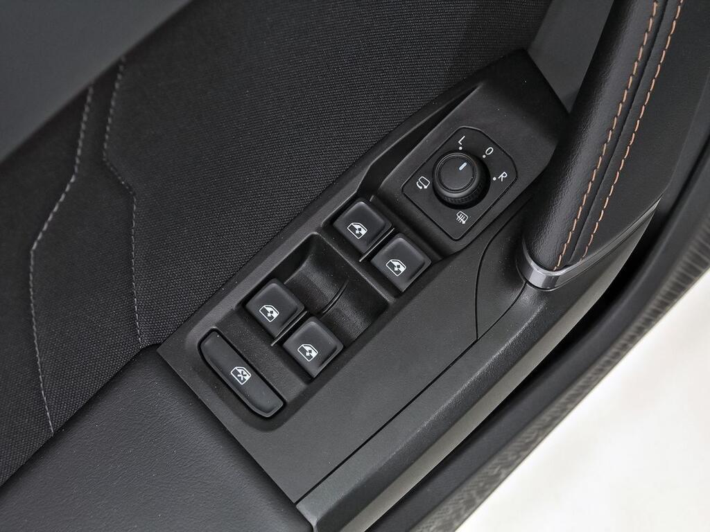 CUPRA León 1.5 eTSI 110kW (150CV) DSG Segunda mano