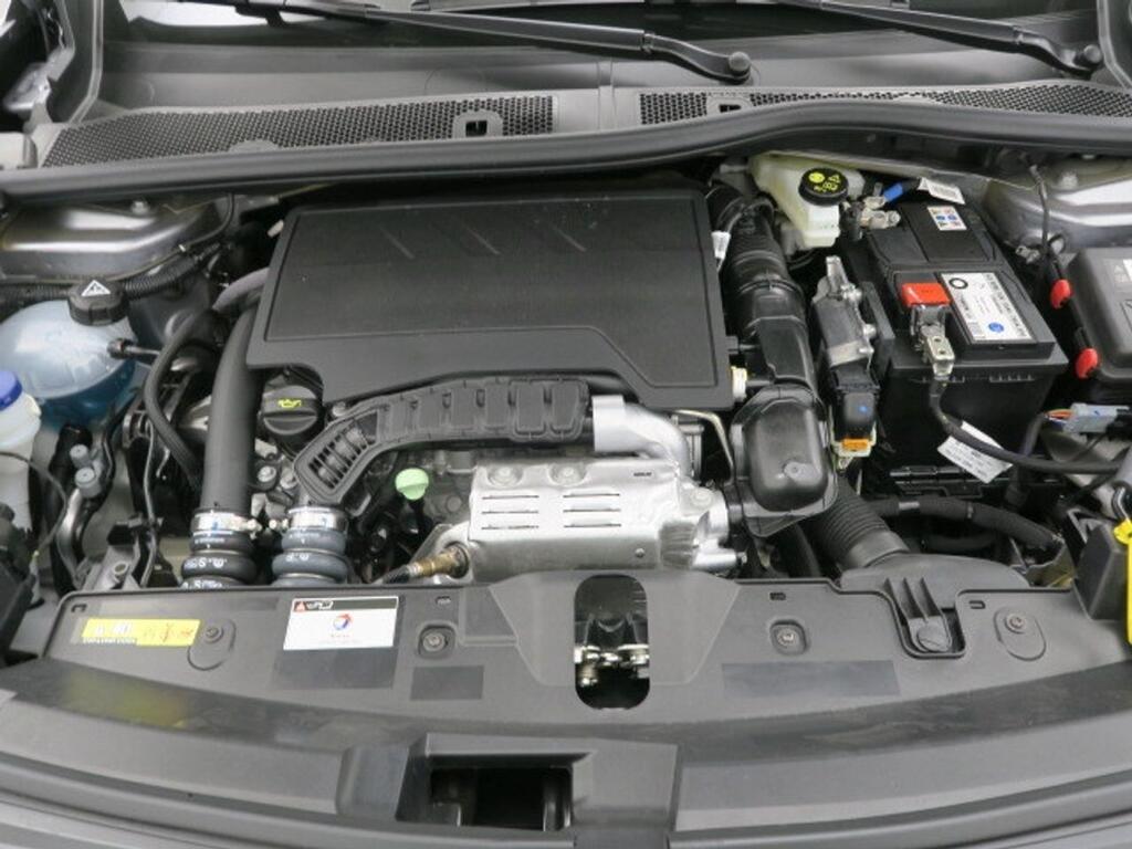 Peugeot 2008 Allure Pack Puretech 100 S&S 6 Vel. MAN Segunda mano