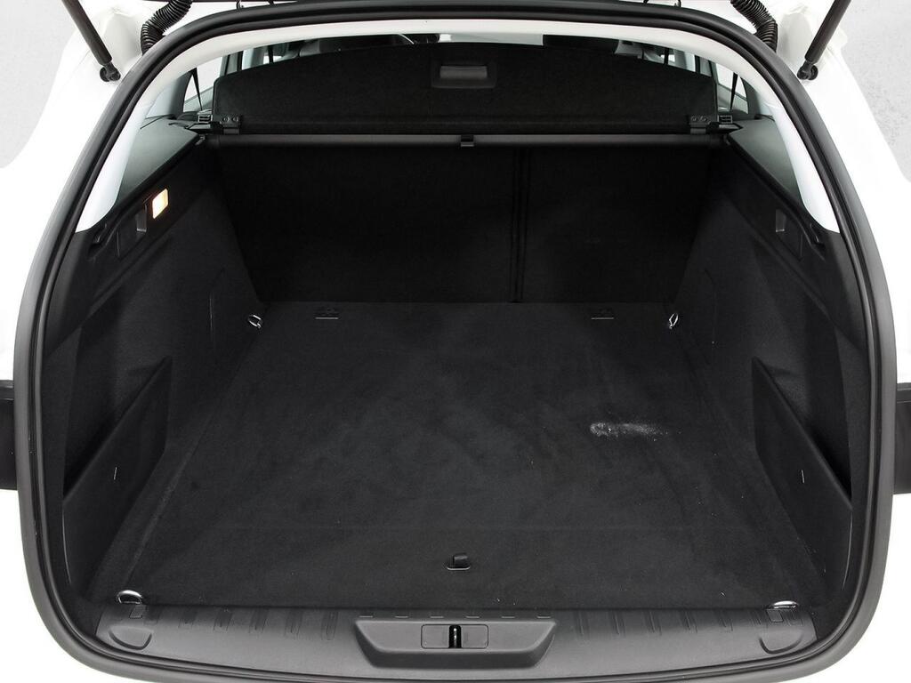 Peugeot 308 SW Active Pack BlueHDi 130 S&S Segunda mano