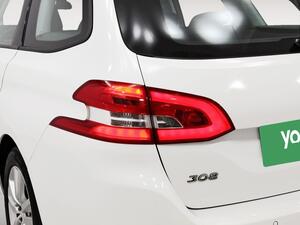 Peugeot 308 SWActive Pack BlueHDi 130 S&S MAN 33