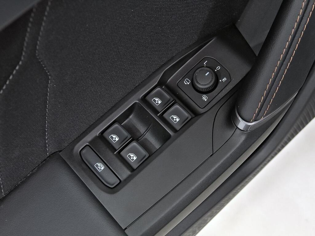 CUPRA León 1.5 eTSI 110kW (150CV) DSG Segunda mano