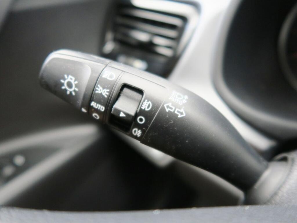 Kia Rio Berlina 1.2 DPI DRIVE 84 5P Segunda mano