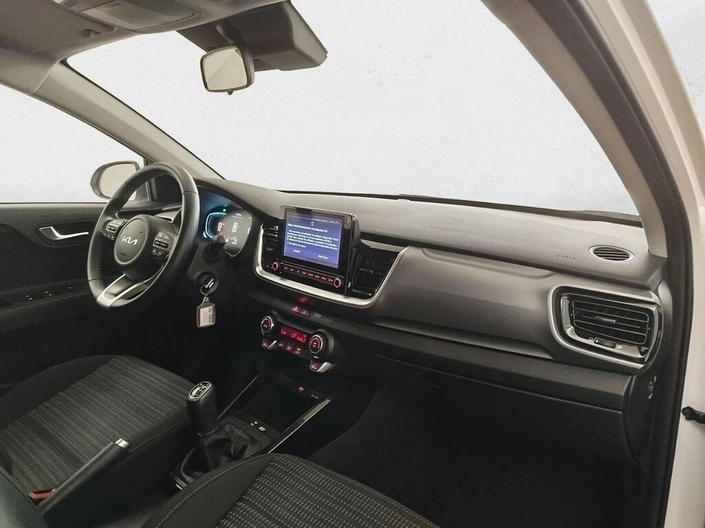 Kia Stonic SUV 1.0 T-GDI MHEV IMT 74KW DRIVE 100 5P Segunda mano