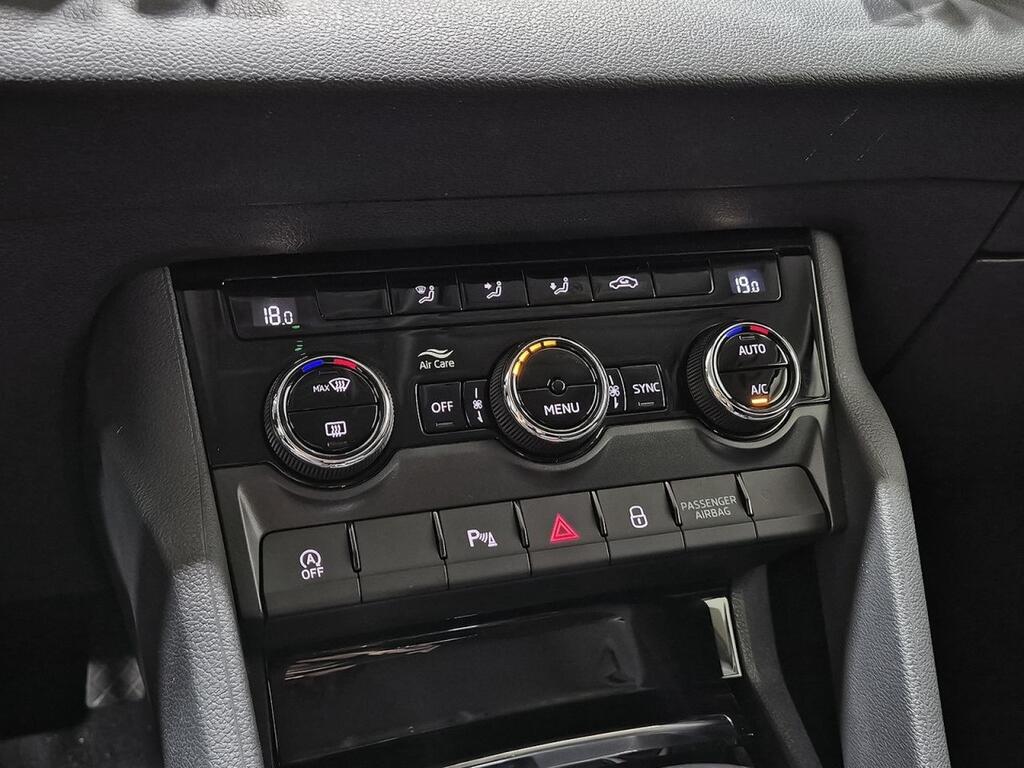Skoda Karoq 1.5 TSI 110kW (150CV) DSG ACT Selection Segunda mano