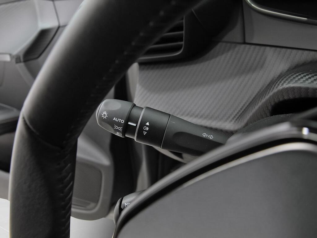 Peugeot 208 Allure Gasolina 100 S&S 6 Vel. MAN Segunda mano