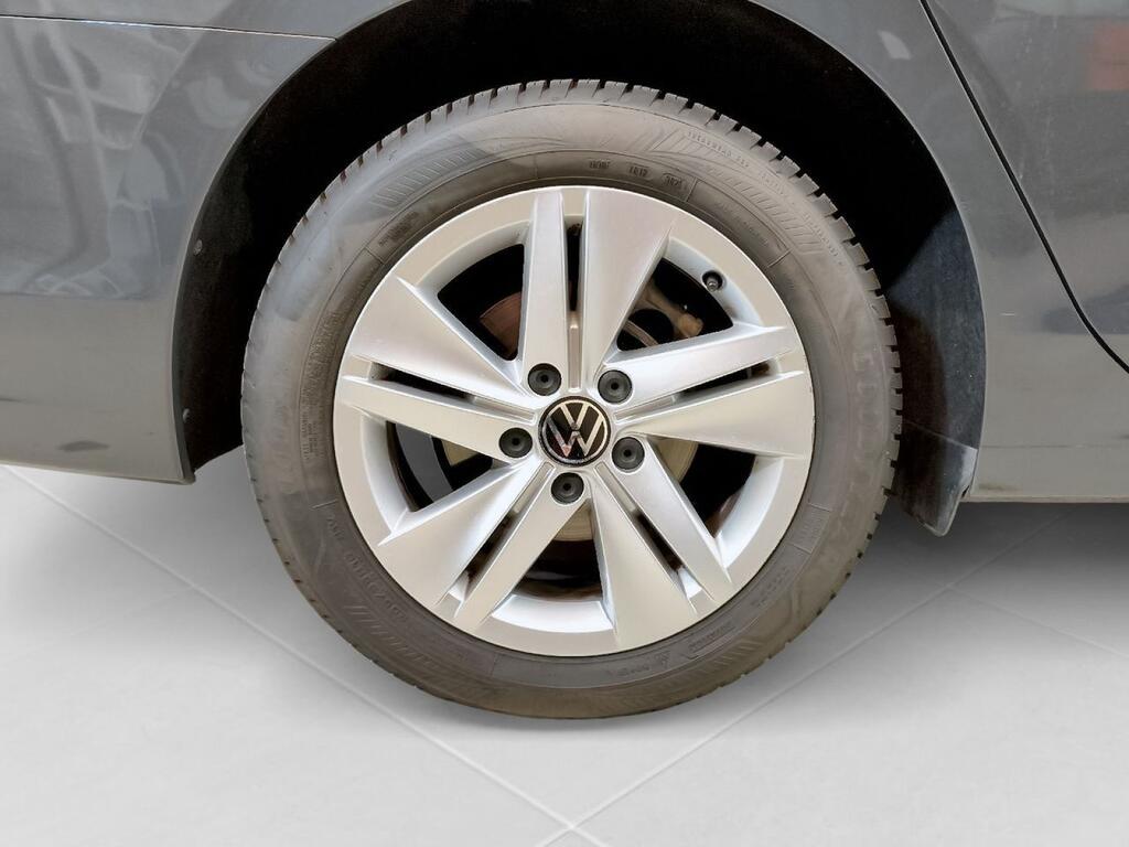 Volkswagen Golf Life 2.0 TDI 85kW (115CV) Variant 10