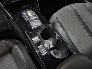 Peugeot 2008 GT BlueHDI 130 S&S EAT8 28