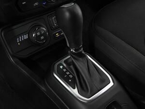 Jeep Renegade 4xe Overland 1.3 PHEV 240hp AT EAWD 38