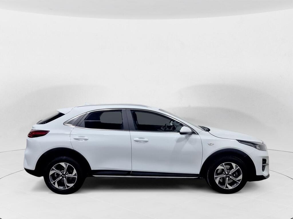 Kia XCeed 1.6 MHEV iMT Drive 100kW (136CV) Segunda mano