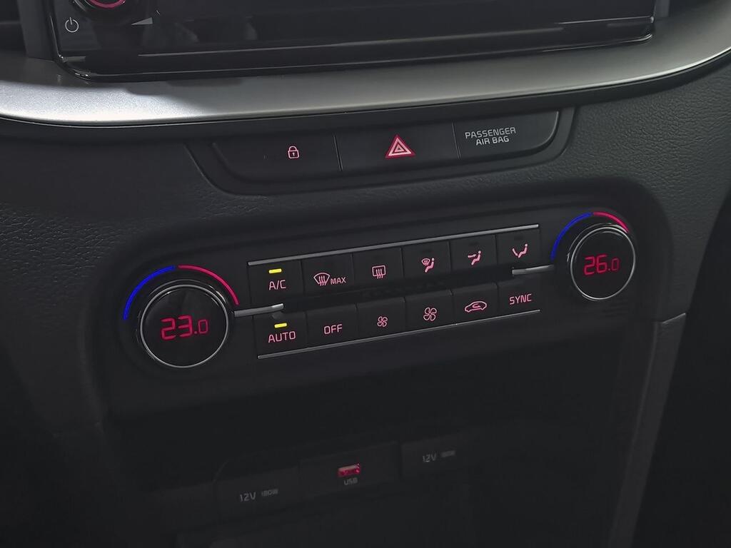 Kia XCeed 1.6 MHEV iMT Drive 100kW (136CV) Segunda mano