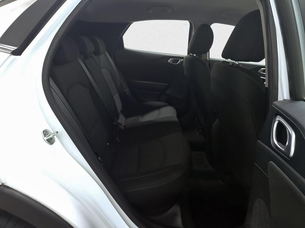 Kia XCeed 1.6 MHEV iMT Drive 100kW (136CV) Segunda mano