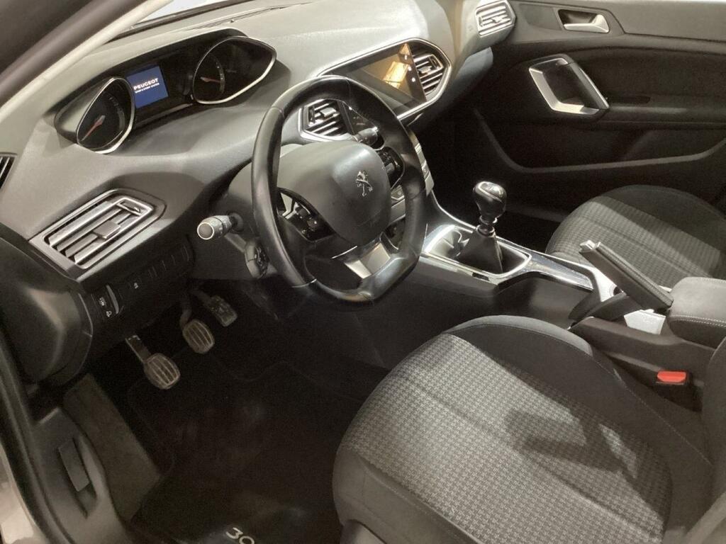 Peugeot 308 5p Style BlueHDi 130 S&S Segunda mano