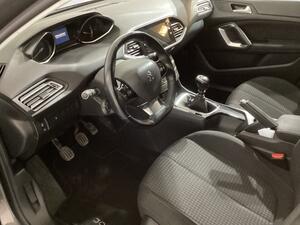 Peugeot 308 5p Style BlueHDi 130 S&S 11