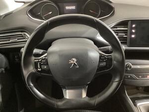 Peugeot 308 5p Style BlueHDi 130 S&S 9