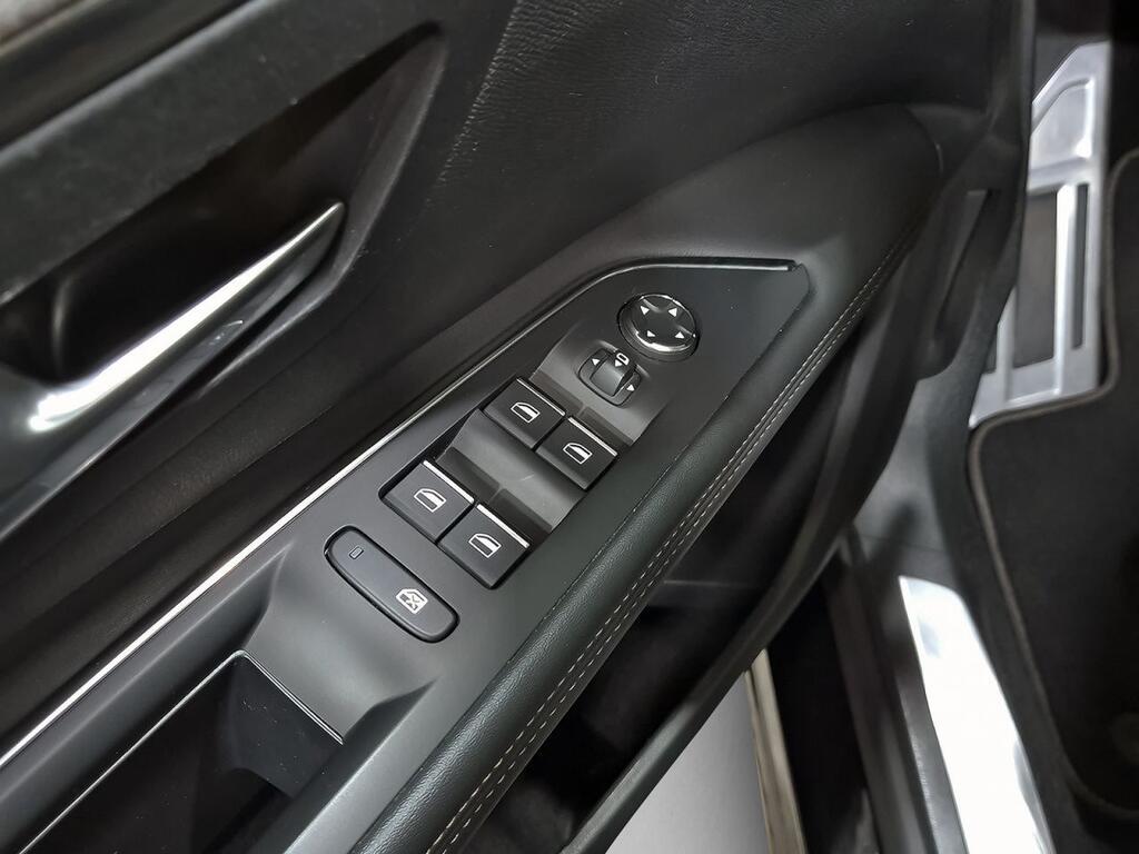 Peugeot 3008 1.2 PureTech 96KW S&S GT EAT8 Segunda mano