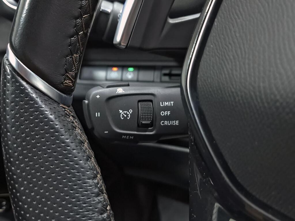 Peugeot 3008 1.2 PureTech 96KW S&S GT EAT8 Segunda mano