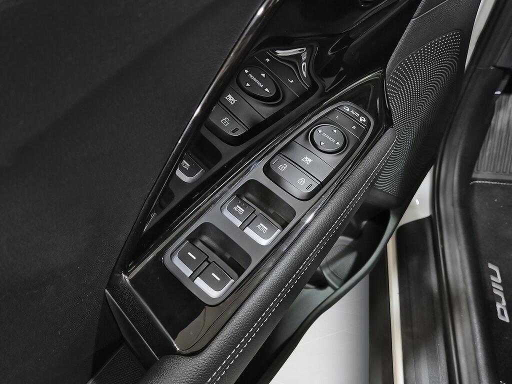 Kia Niro 1.6 GDi HEV 104kW (141CV) Drive Segunda mano