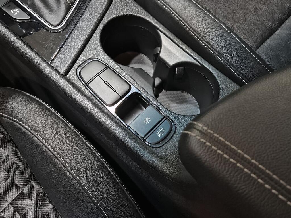 Kia Niro 1.6 GDi HEV 104kW (141CV) Drive Segunda mano