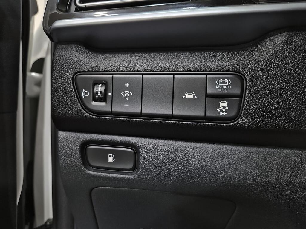Kia Niro 1.6 GDi HEV 104kW (141CV) Drive Segunda mano