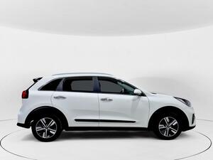 Kia Niro 1.6 GDi HEV 104kW (141CV) Drive 3
