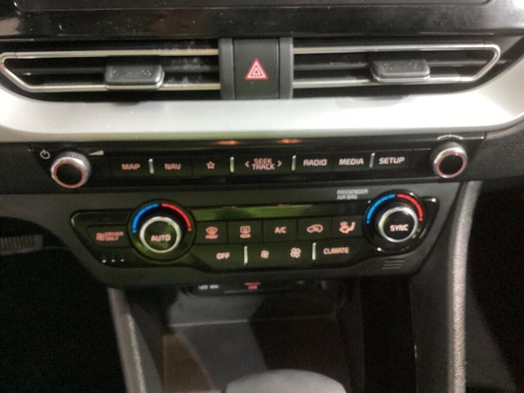 Kia Niro 1.6 GDi HEV 104kW (141CV) Drive Segunda mano