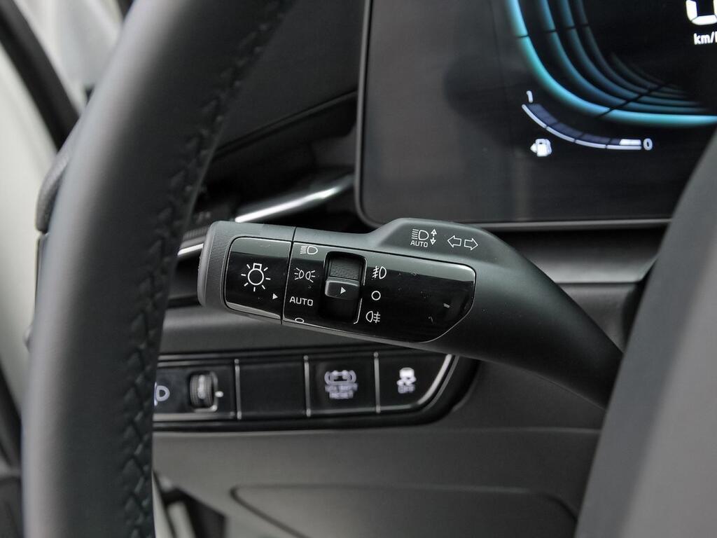 Kia Niro 1.6 GDi HEV 104kW (141CV) Drive Segunda mano