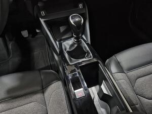Citroën C4 PureTech 130 S&S 6v Feel Pack 28
