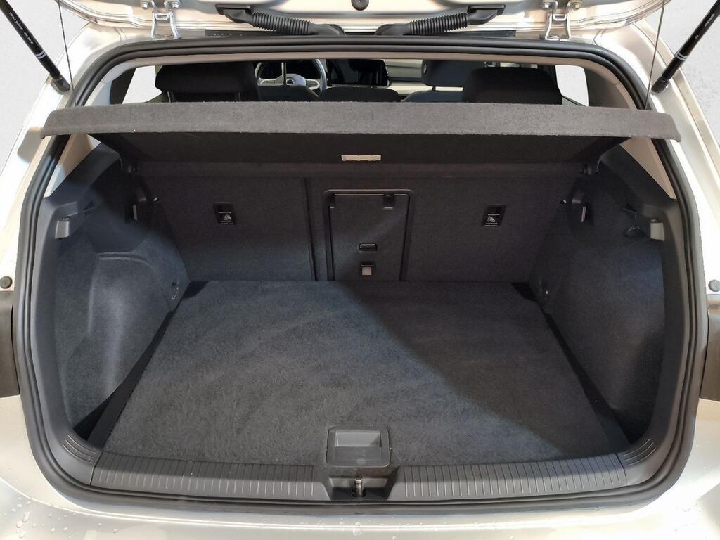Volkswagen Golf Life 2.0 TDI 110kW (150CV) 9