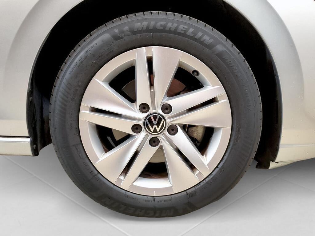 Volkswagen Golf Life 2.0 TDI 110kW (150CV) 10