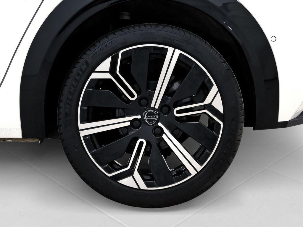 Lancia Ypsilon Ypsilon LX Hybrid 74kW (100CV) 11