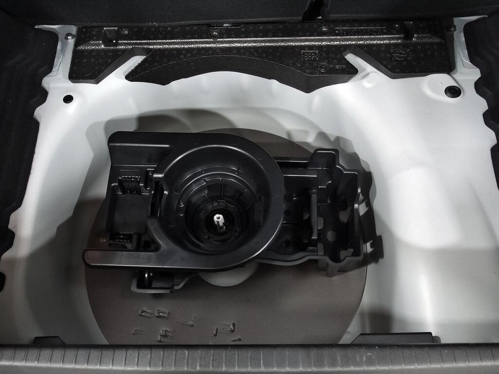Lancia Ypsilon Ypsilon LX Hybrid 74kW (100CV) 36