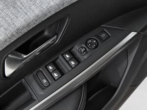 Peugeot 3008 Hybrid 1.2 100KW Allure eDCS6 13