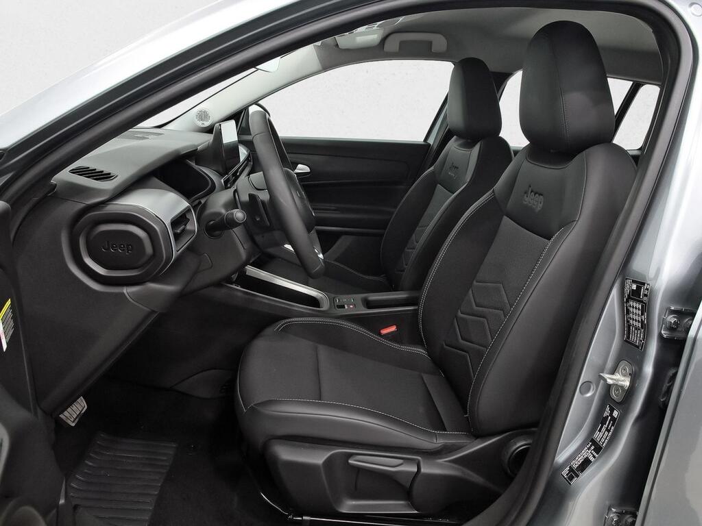 Jeep Avenger 1.2 eHybrid 74kW (100CV) Altitude 8