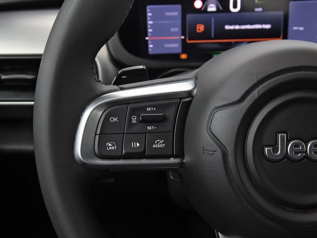 Jeep Avenger 1.2 eHybrid 74kW (100CV) Altitude 18